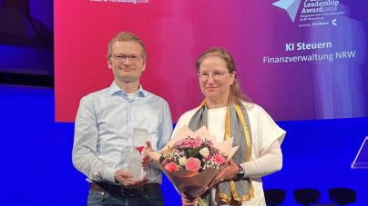 6 Nordrhein-Westfalen erhält Public Leadership Award für KI in der Steuerverwaltung